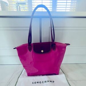 Long Camp Paris Le Pliage Pink M Tote Bag with an inside pocket
